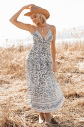 Eyes On You Floral Sleeveless Maxi Dress (Ivory/Blue)