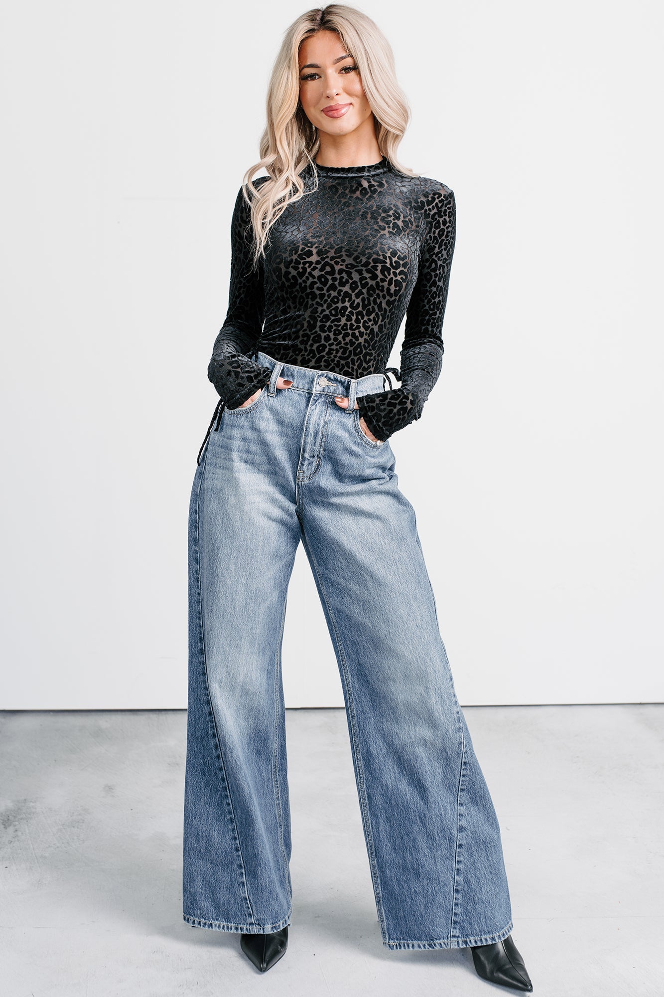 Jianna High Rise Wide Leg Cello Jeans (Medium)