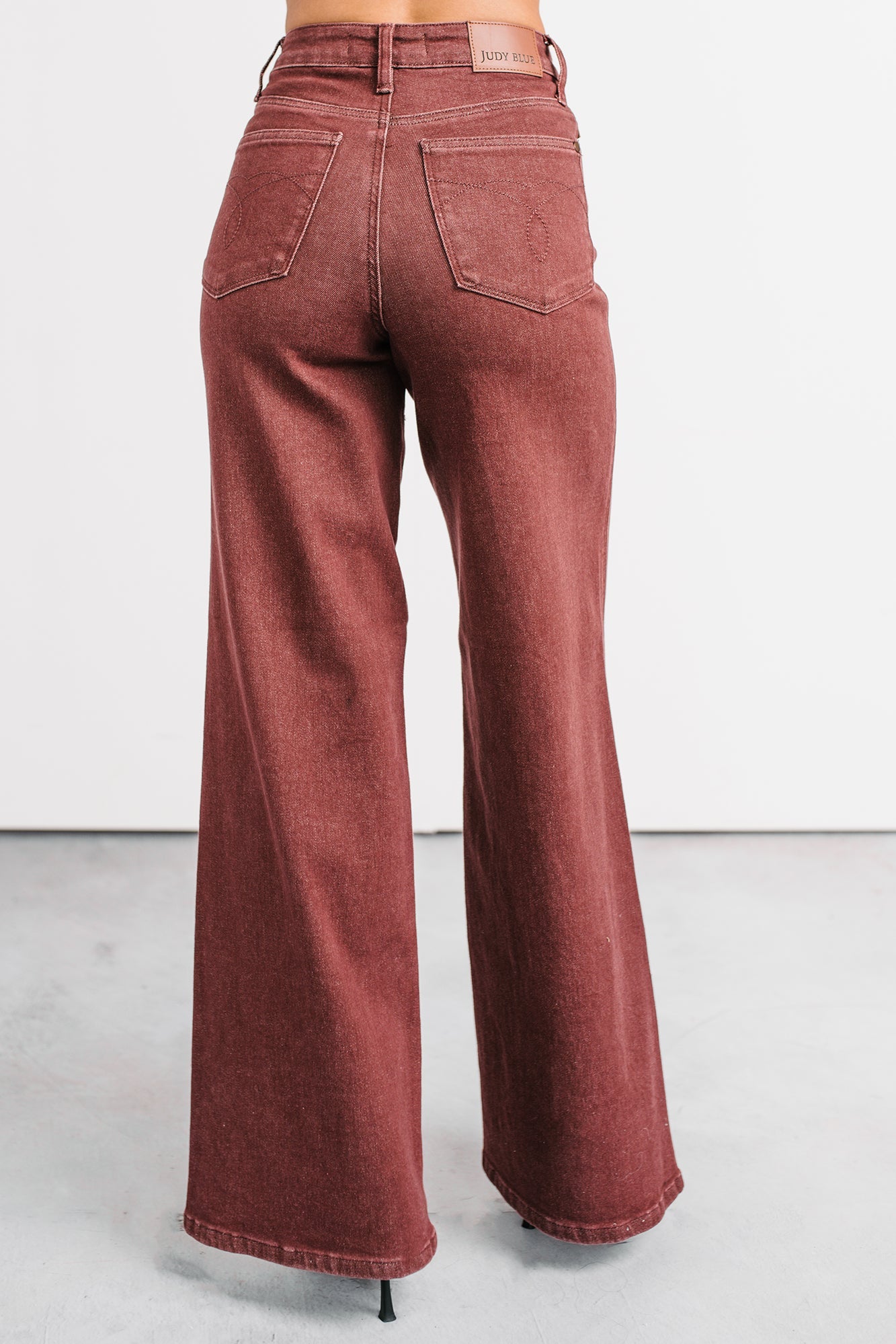 Delgado Wide Leg Judy Blue Jeans (Burgundy)