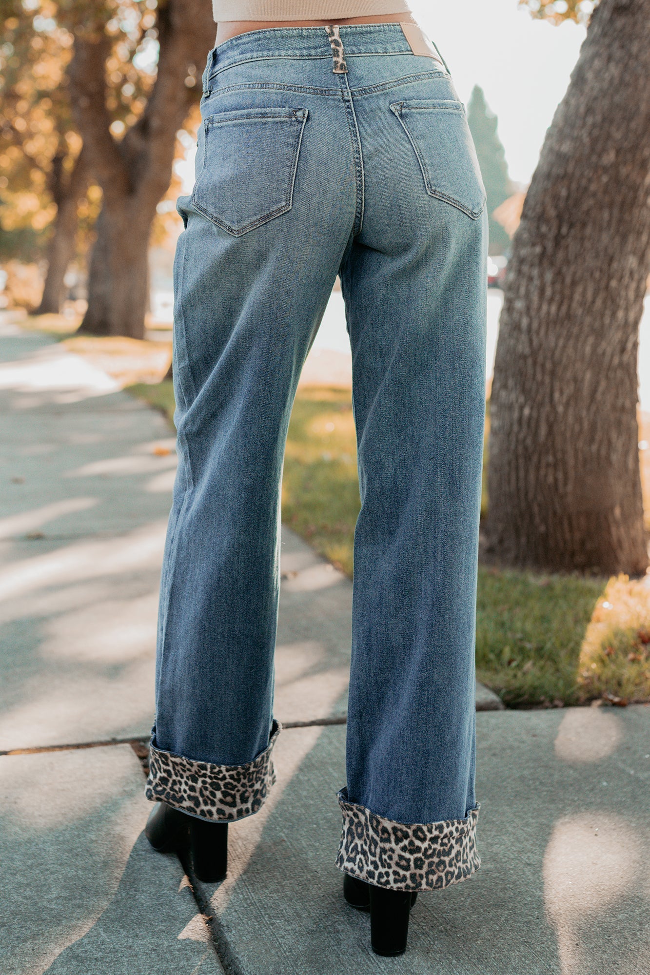 Macy Wide Leg Leopard Cuff Cello Jeans (Medium Tint)