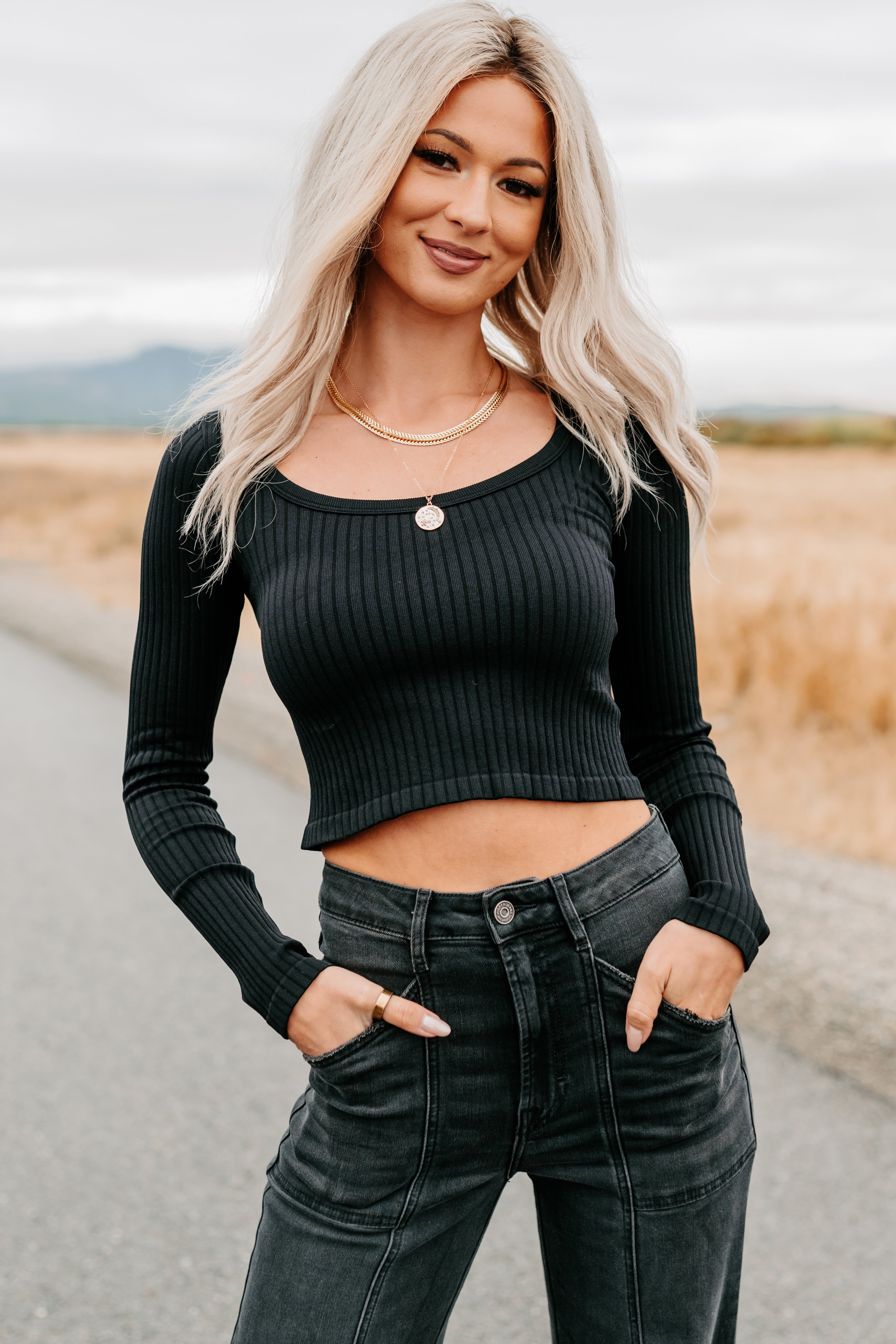 Evening Ease Scoop Neck Ribbed Crop Top (Black)