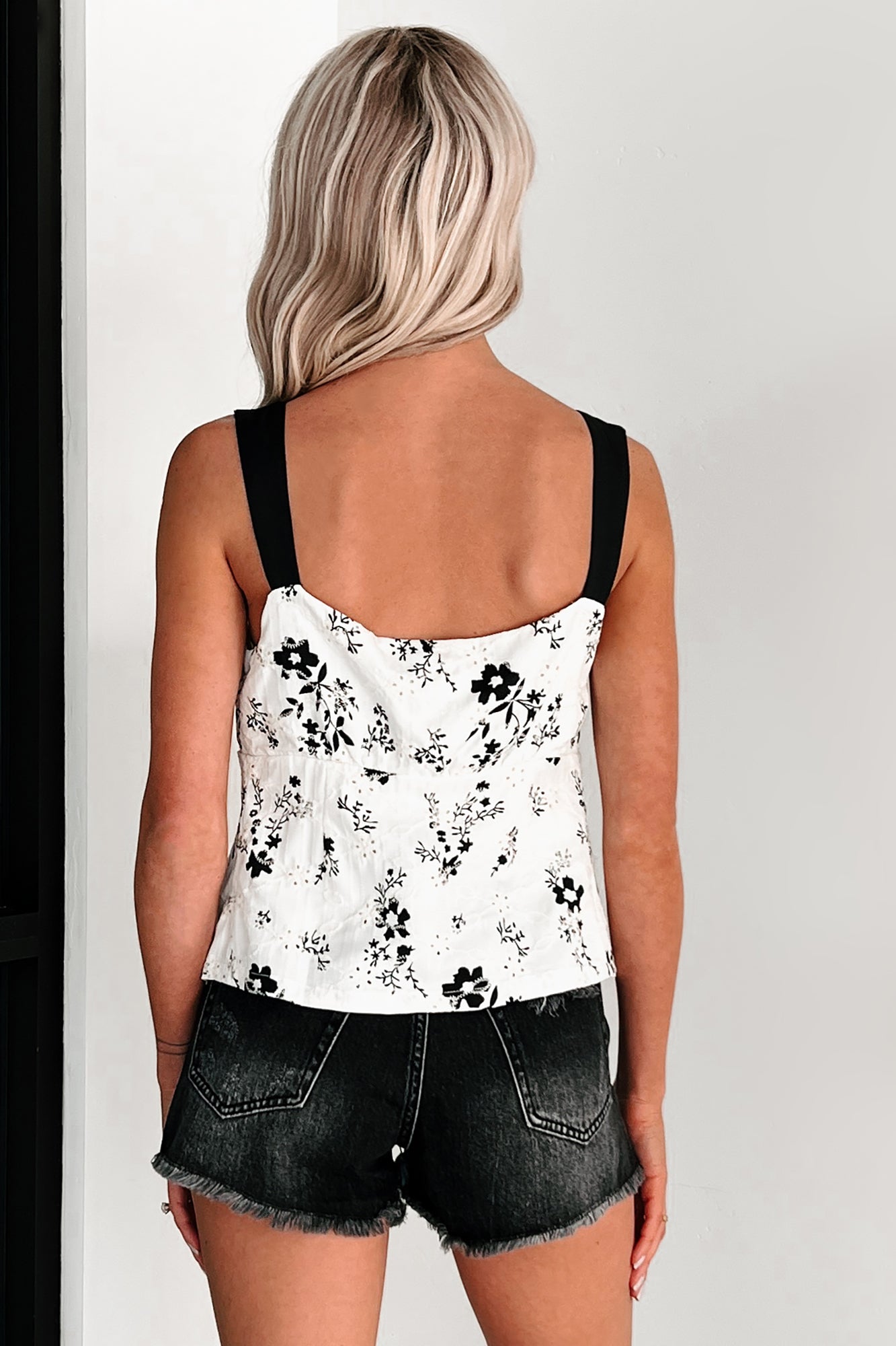 All The Buzz Eyelet Floral Bow Tie Top (Ivory/Black)