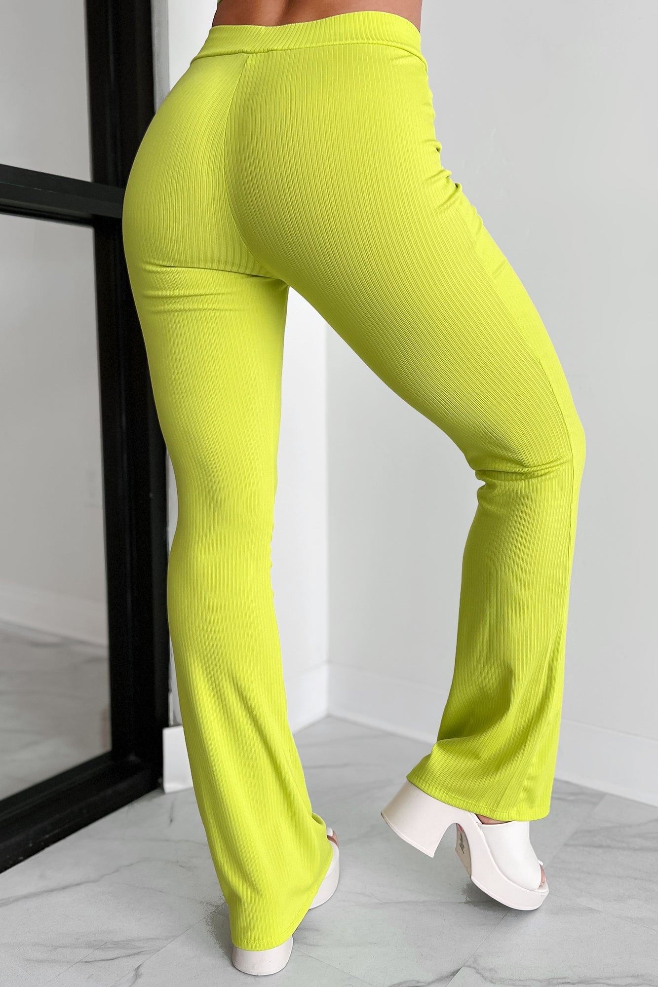 No Worries In Sight Ribbed Flare Leggings (Lime)