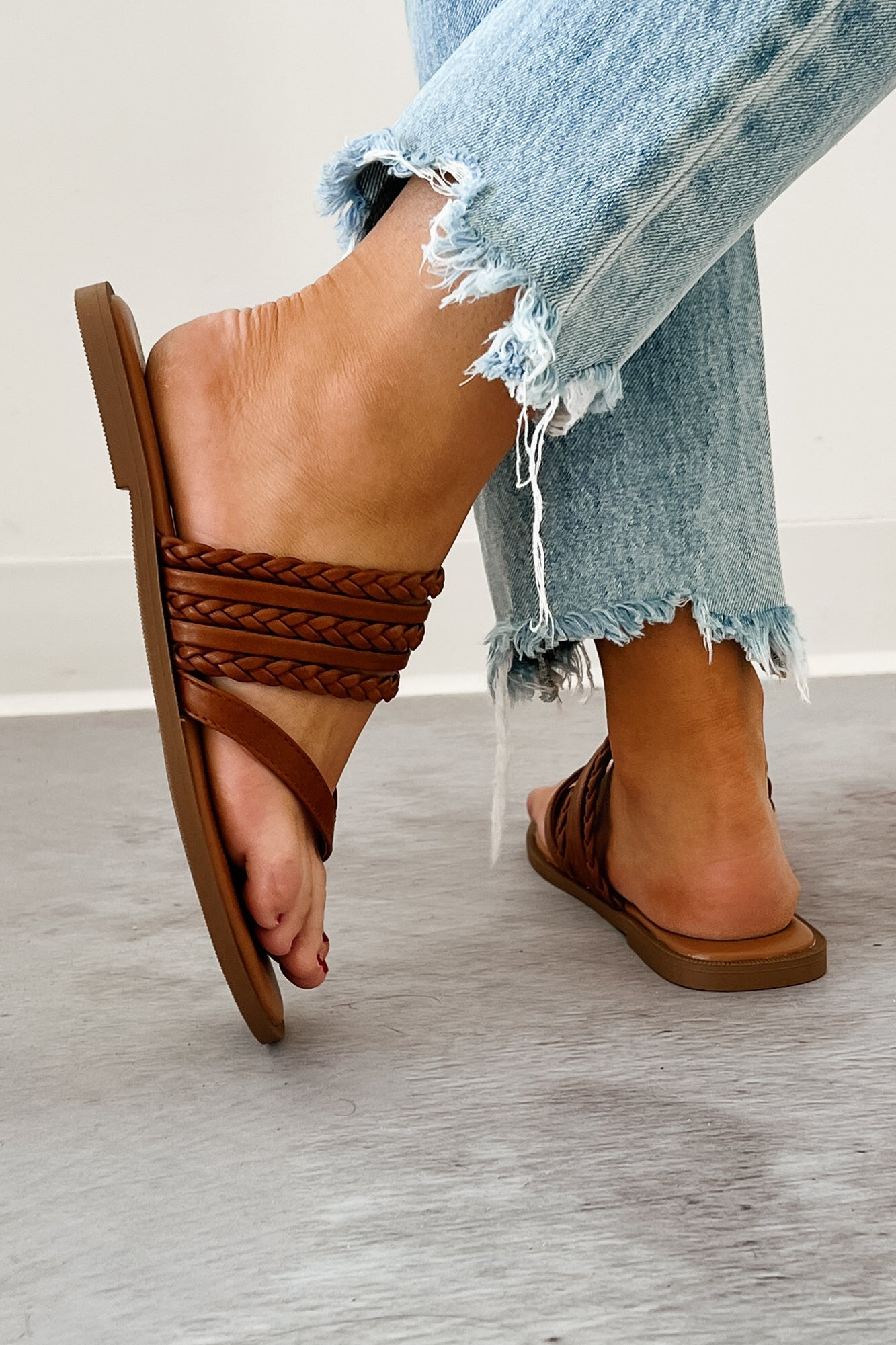 Confidence Overload Braided Thong Sandals (Brown)