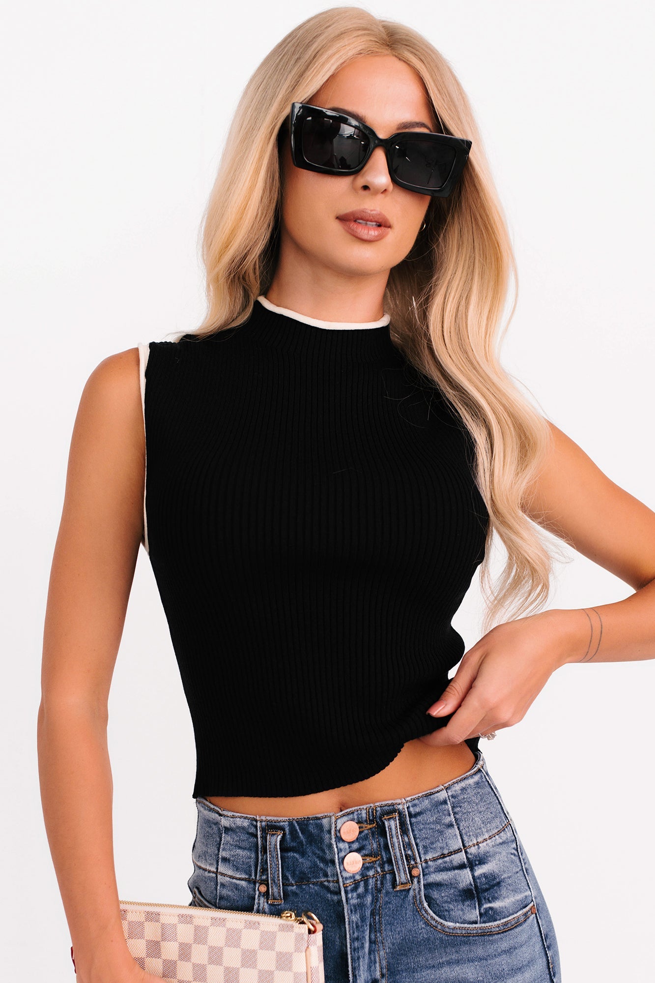 Gonna Go Far Contrast Trim Sleeveless Top (Black/Cream)