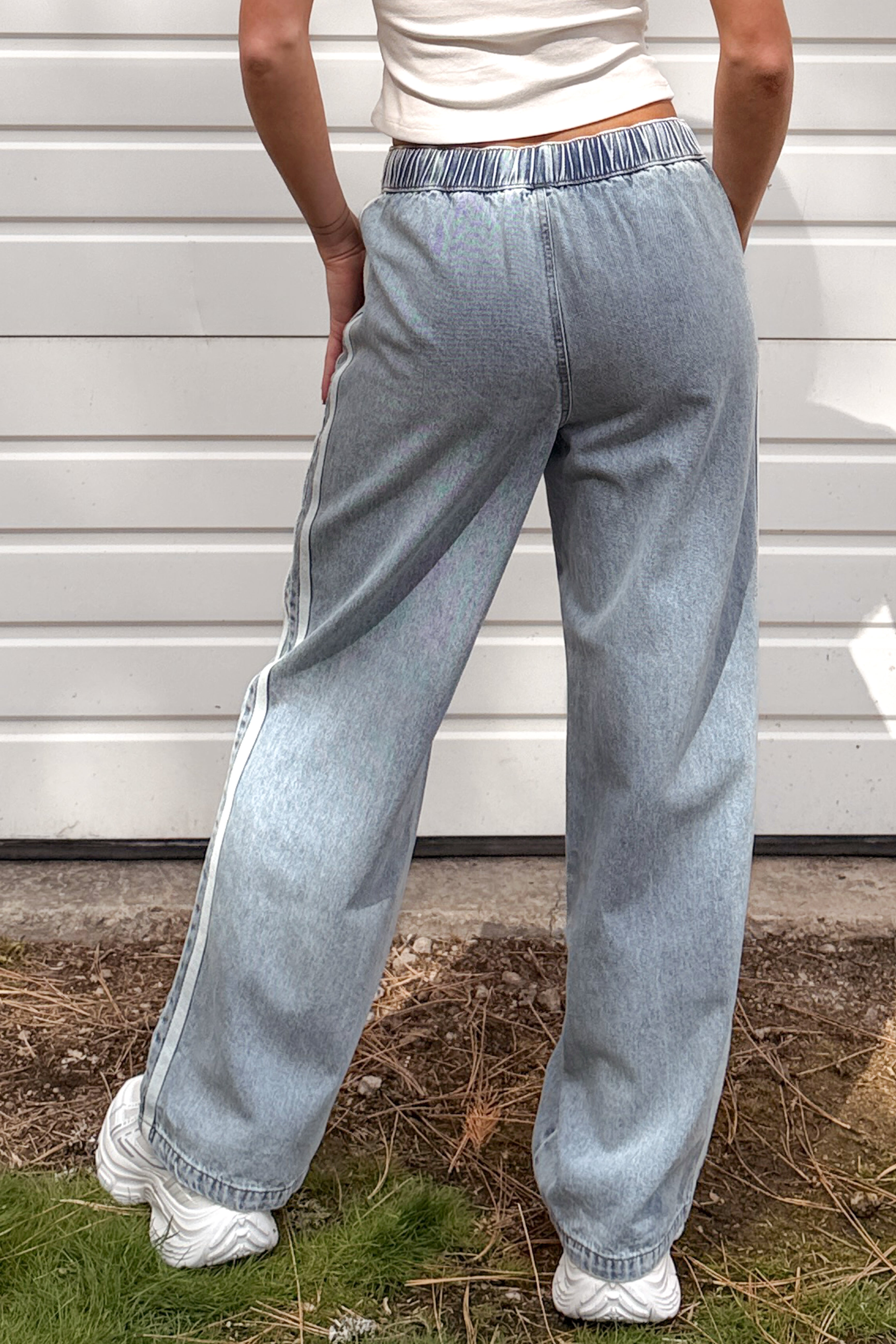 Kailer Side Stripe Wide Leg Drawstring Pants (Light Denim)