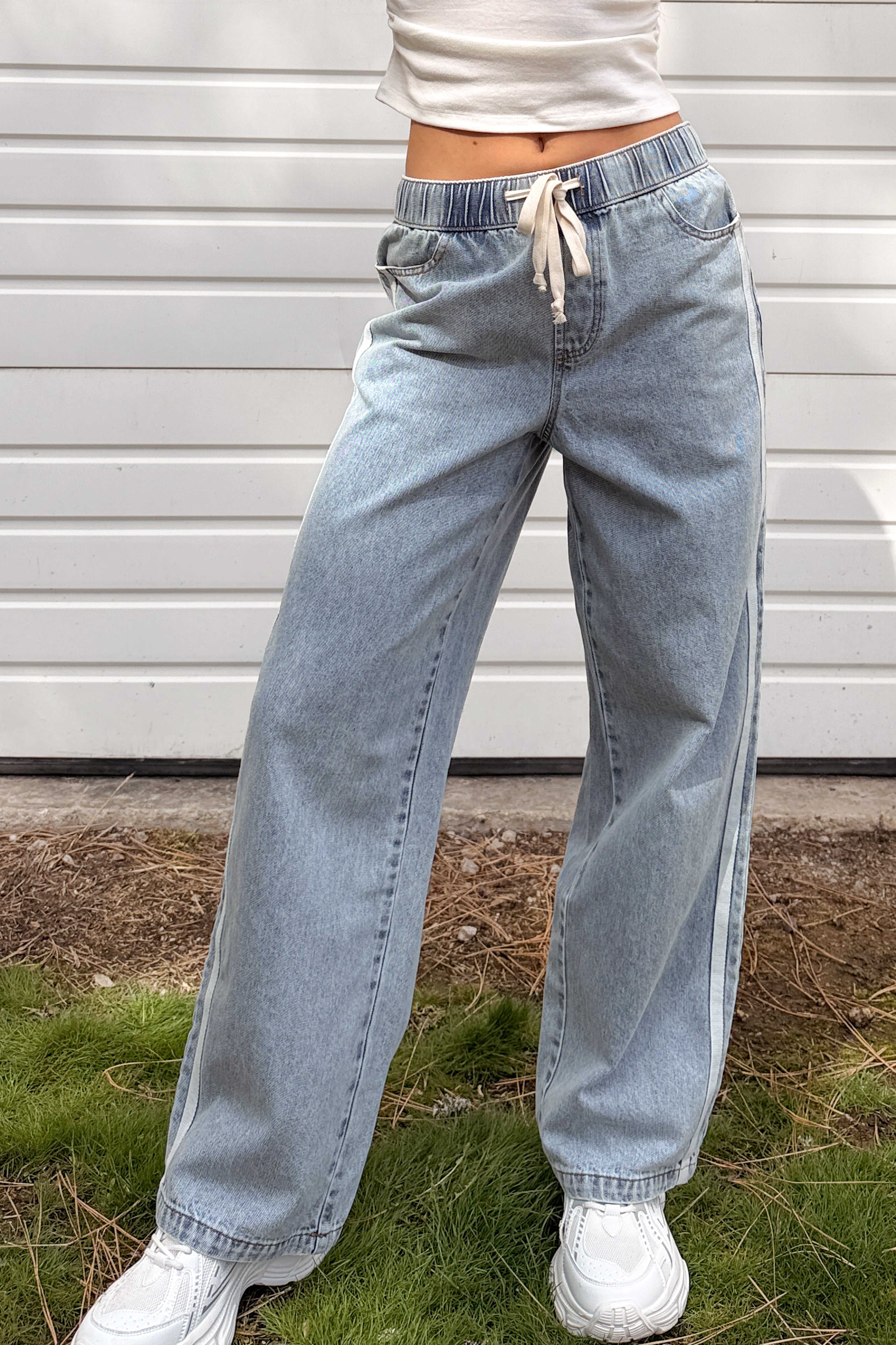 Kailer Side Stripe Wide Leg Drawstring Pants (Light Denim)