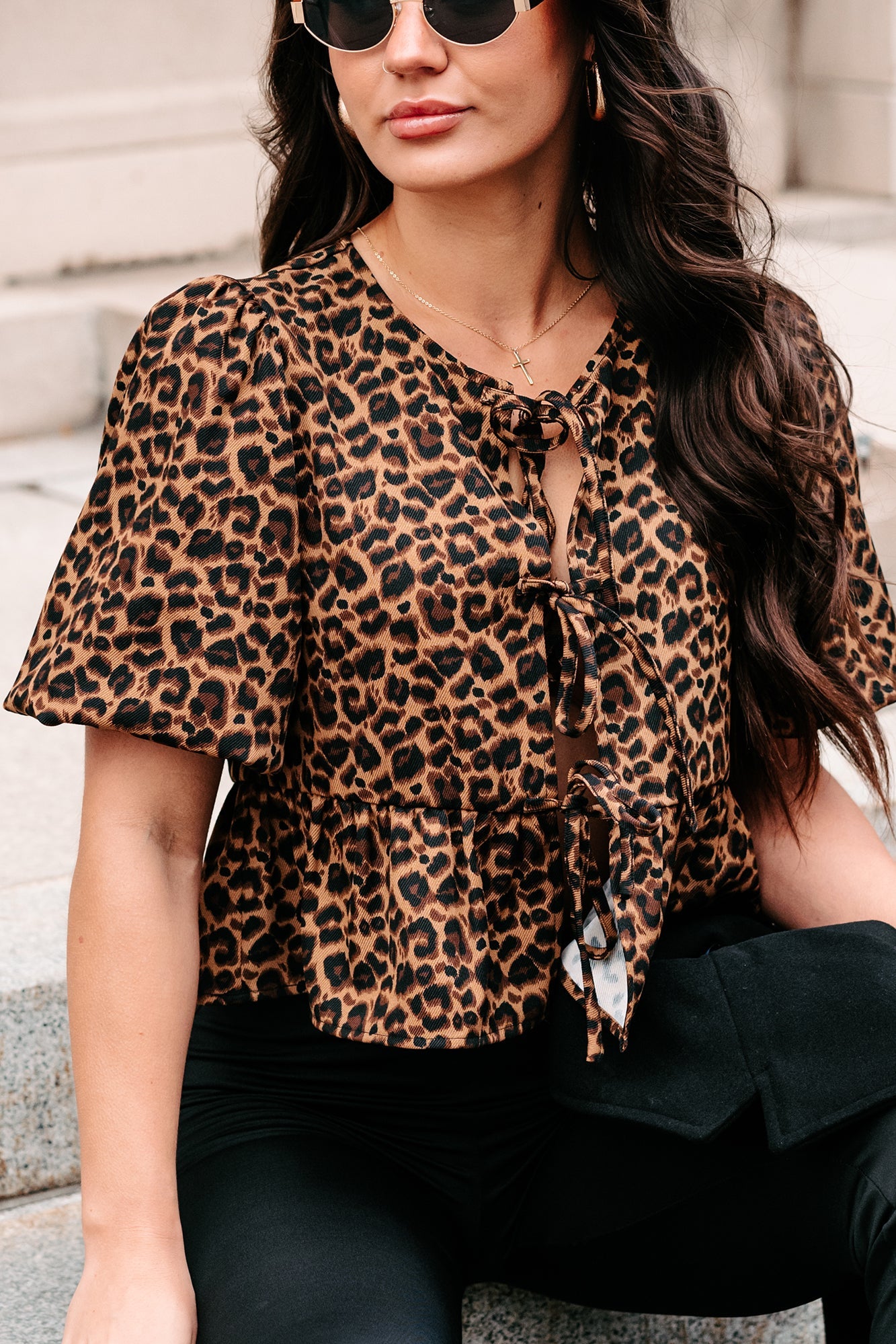 DOORBUSTER Feisty Fashion Front Tie Leopard Print Puff Top (Leopard)