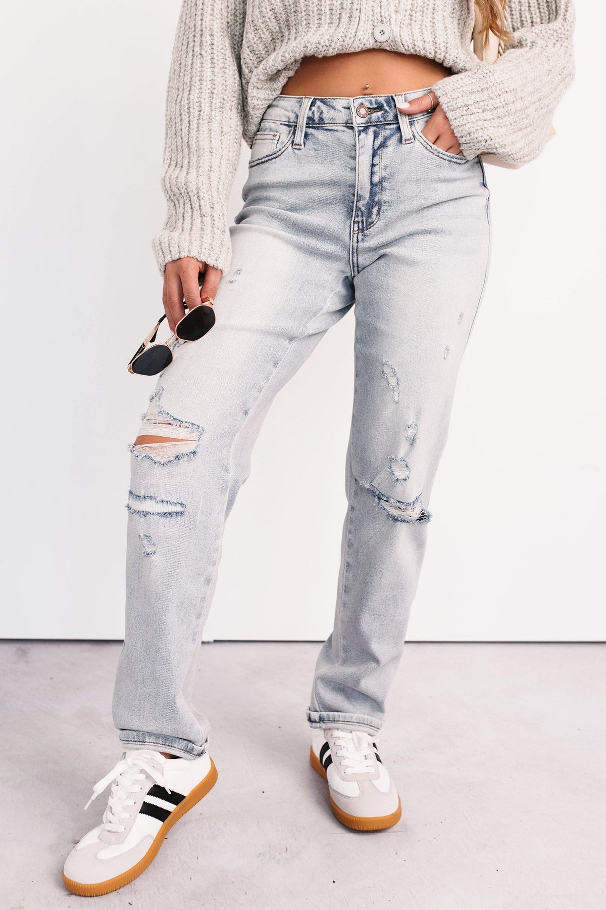 Meadow Mid Rise Judy Blue Boyfriend Jeans (Light)