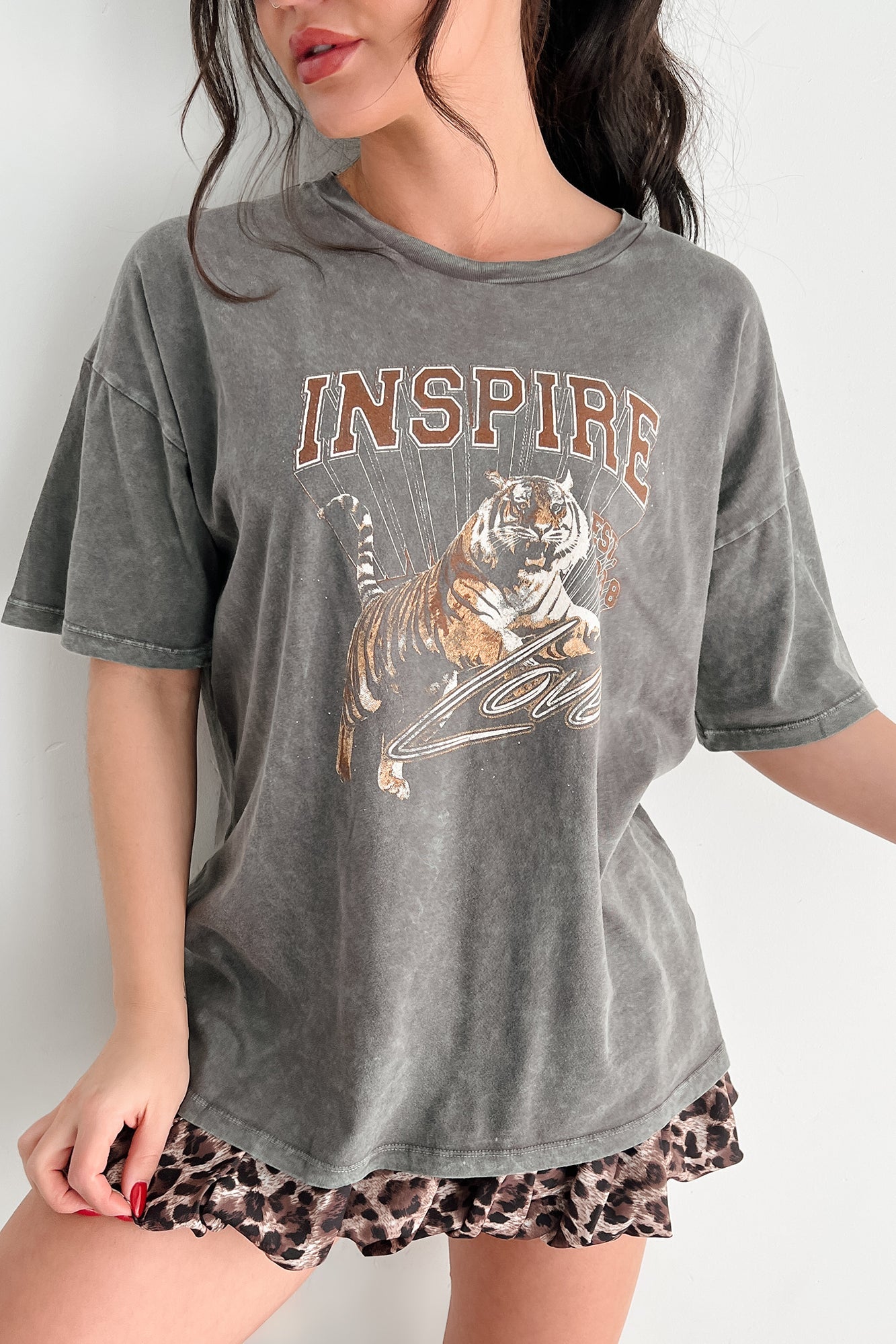 "Inspire Love" Tiger Graphic T-Shirt (Iron)