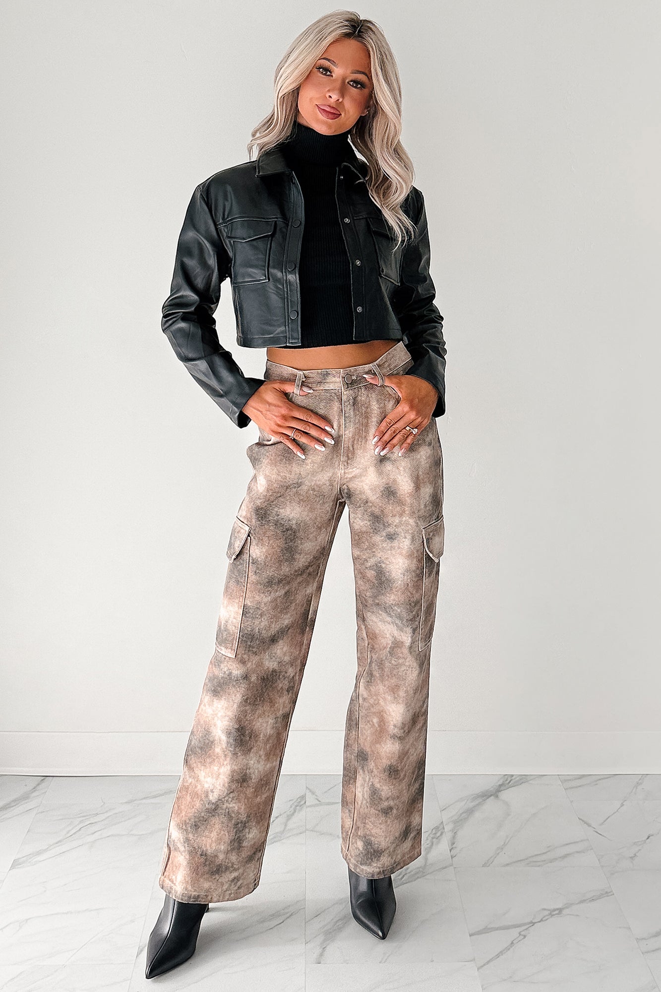 Edgy Attitude Smokey Print Cargo Jeans (Taupe Grey)
