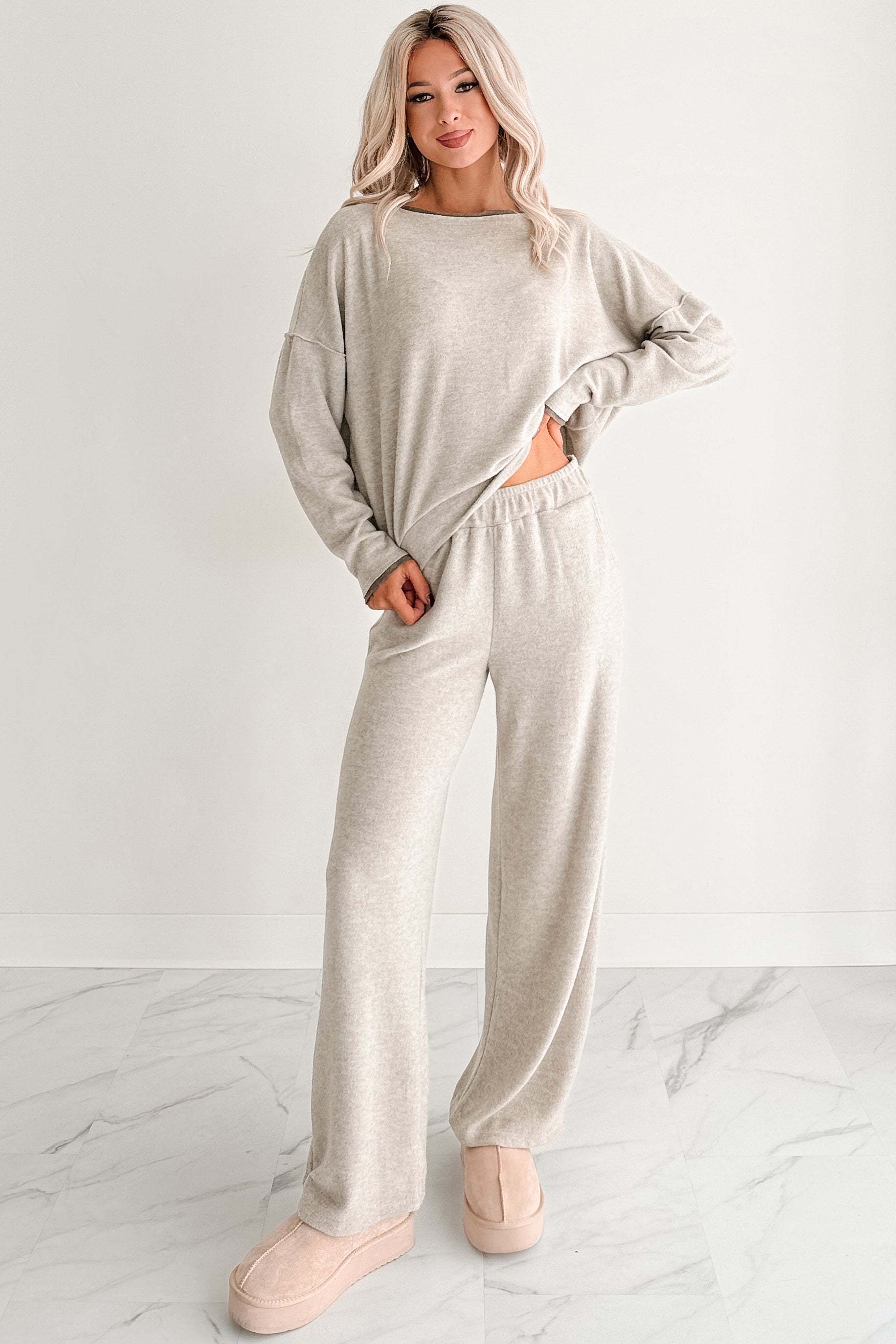 Woolen Wishes Contrast Trim Sweater (Heather Taupe)