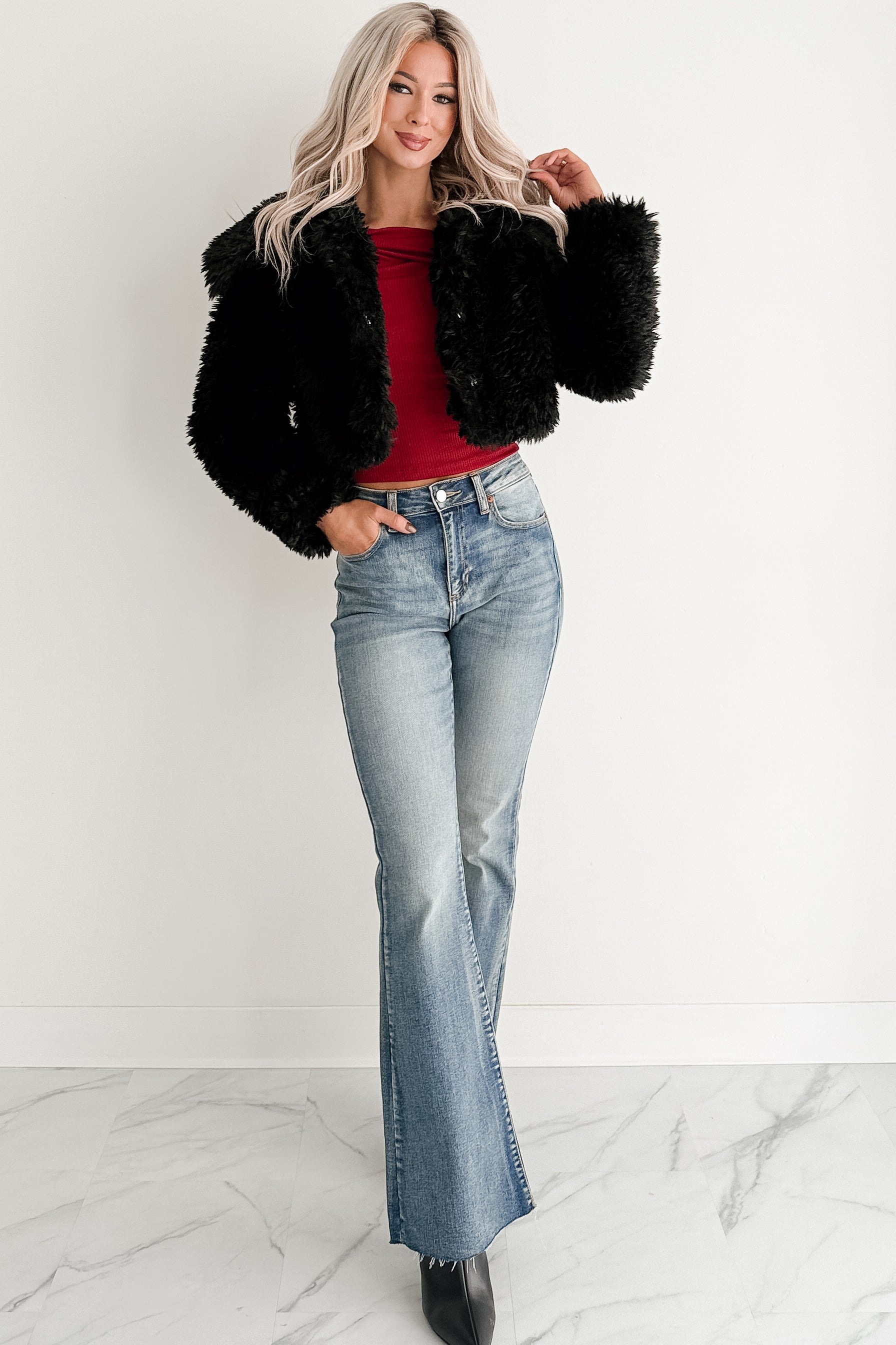 Strong Season Faux Fur Collared Jacket (Black)