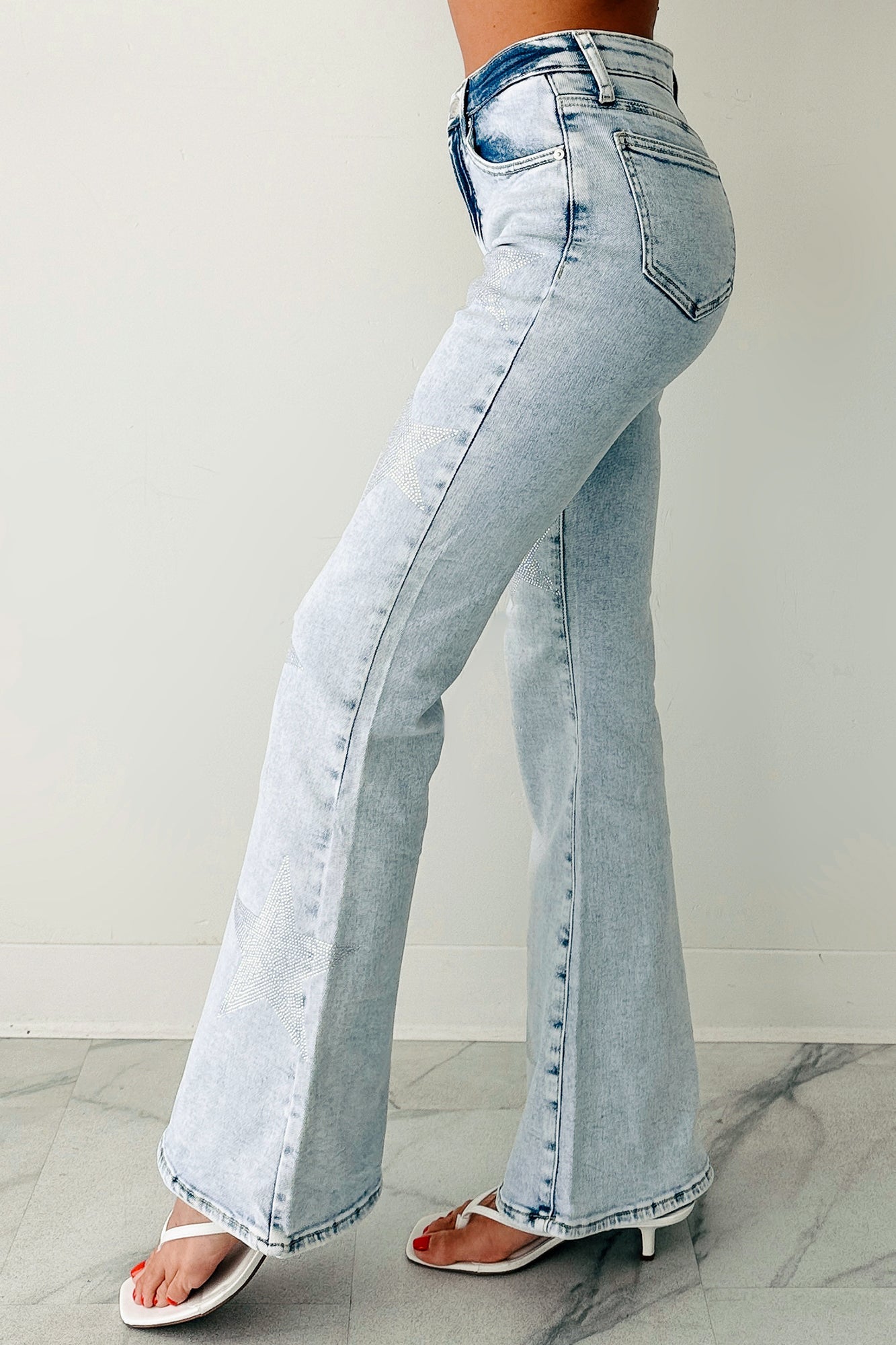 Gwen Tummy Control Saige Flare Star Jeans (Light)