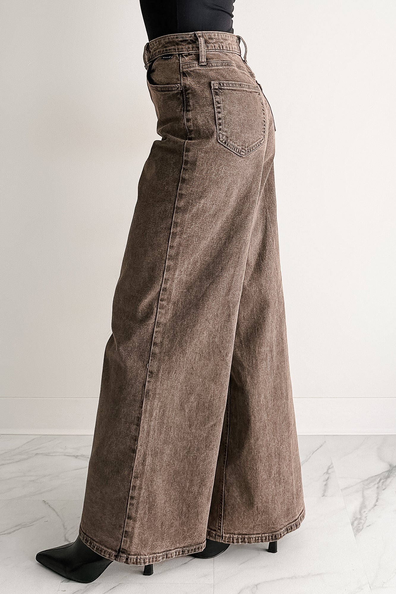 Bane High Rise Wide Leg Cello Jeans (Brown)