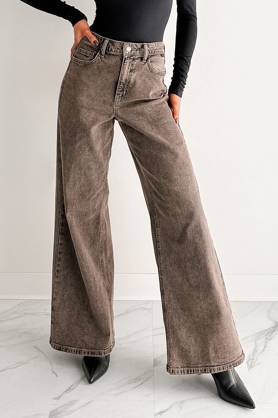 Bane High Rise Wide Leg Cello Jeans (Brown)