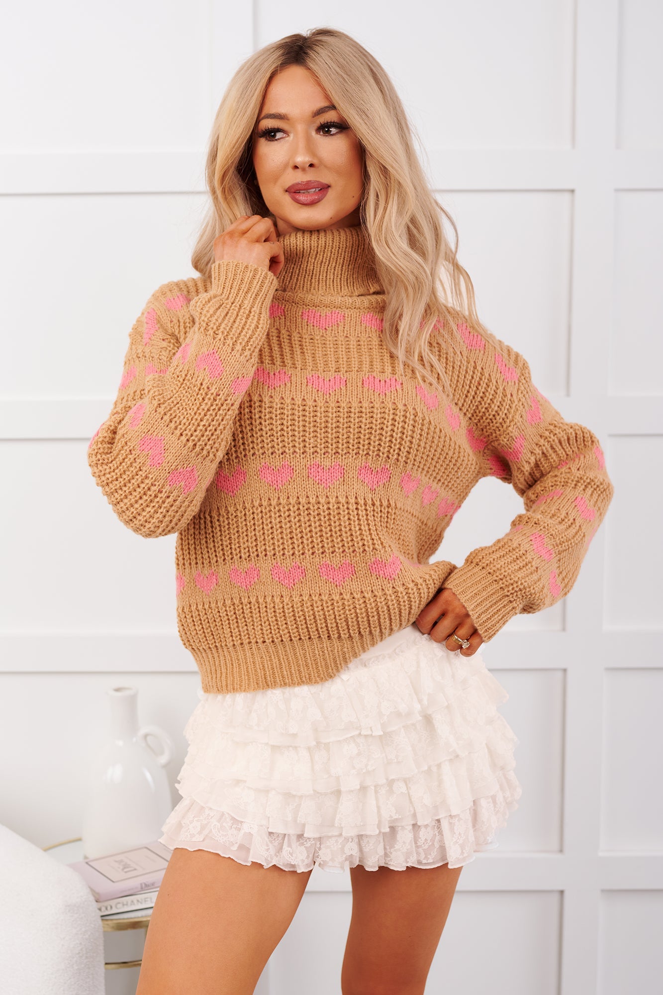 Coquette Mood Lace Ruffled Mini Skirt (White)