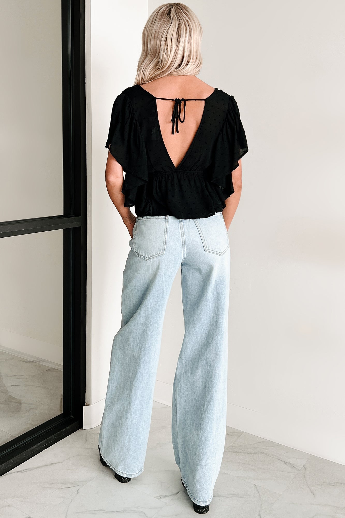 Homey Heart Ruffled V-Neck Crop Top (Black)