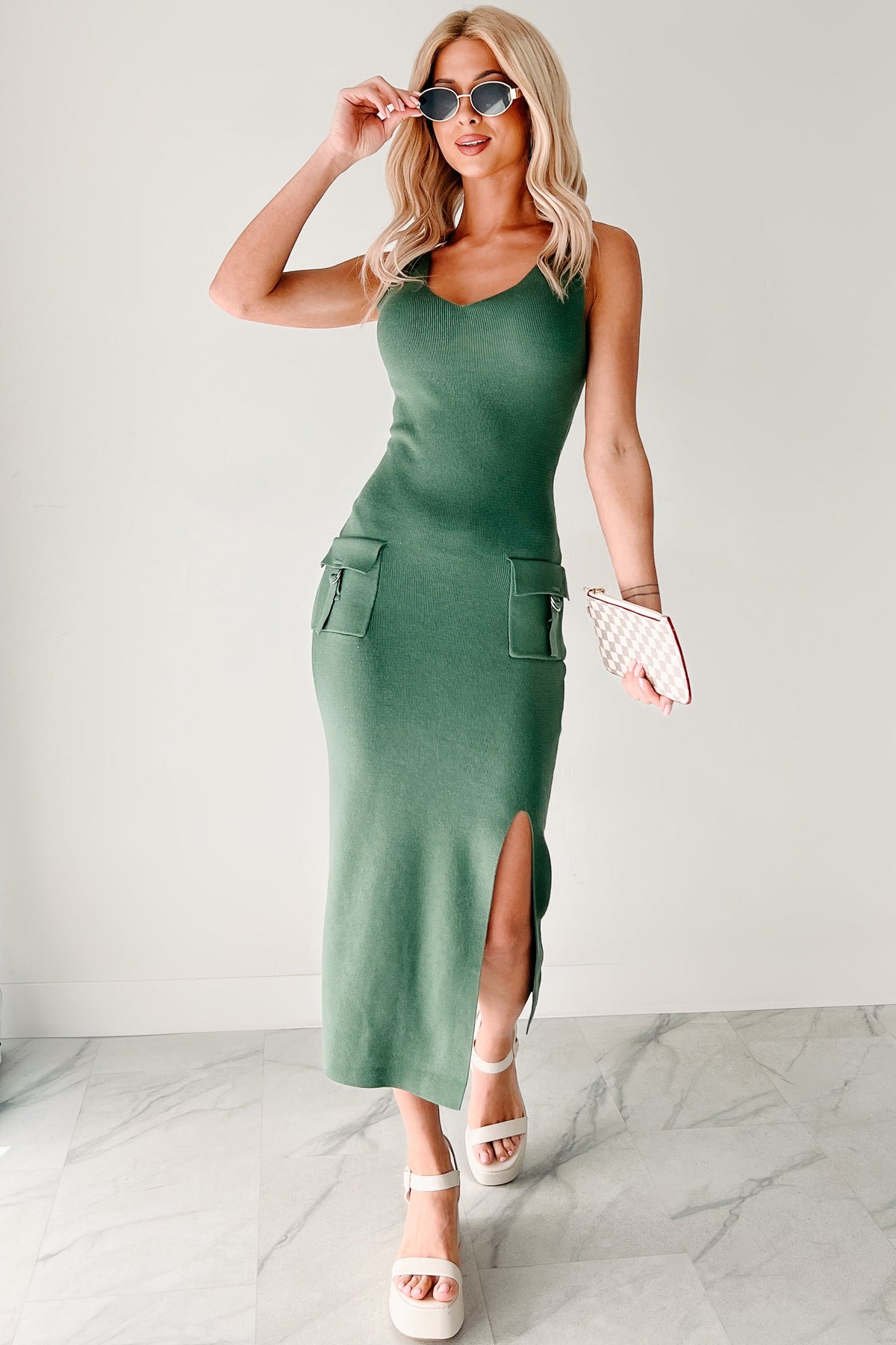 Effortlessly Cool Sleeveless Cargo Pocket Midi Dress (Green)