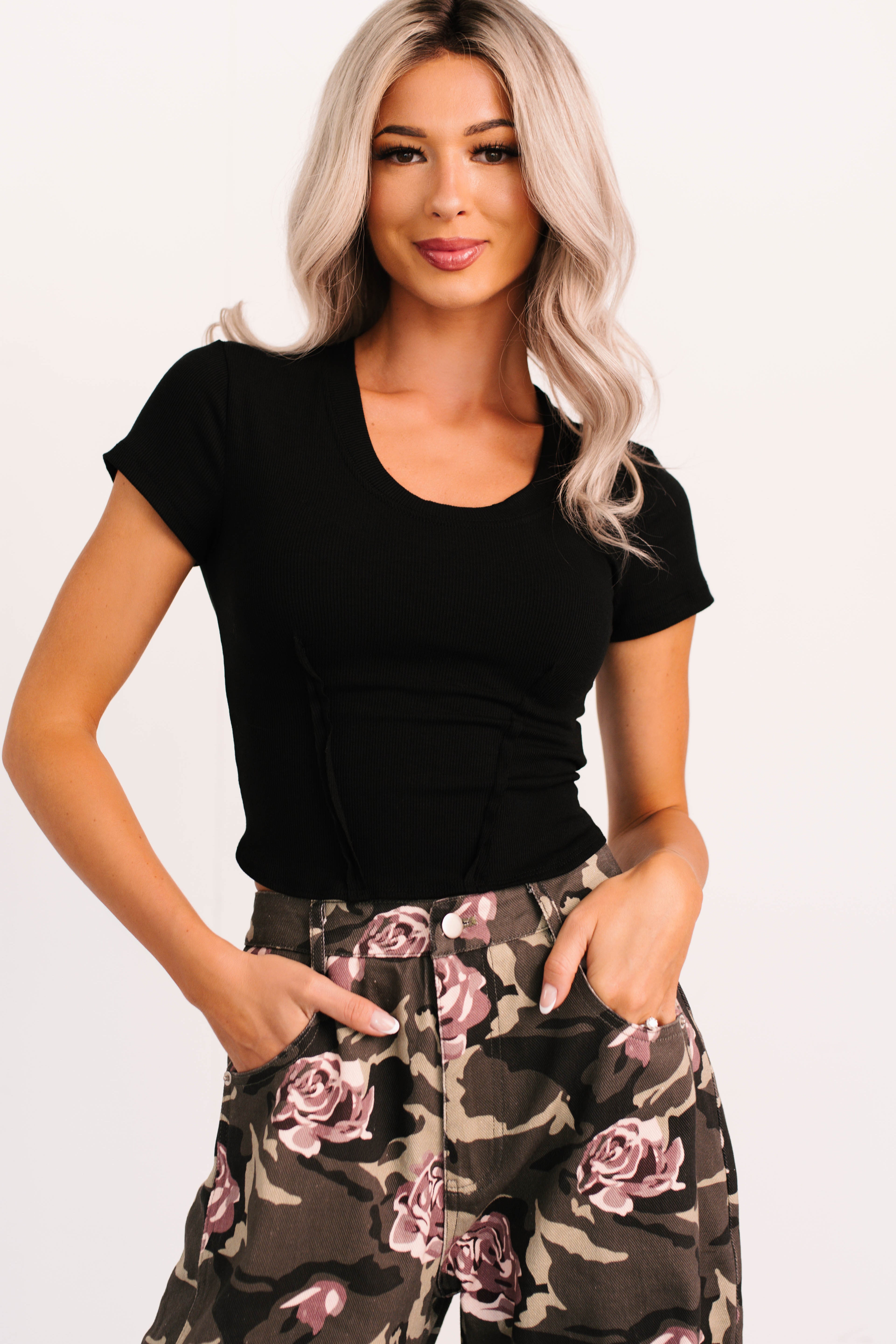 Sink Into It Raw Edge Signature 8 Crop Tee (Black)