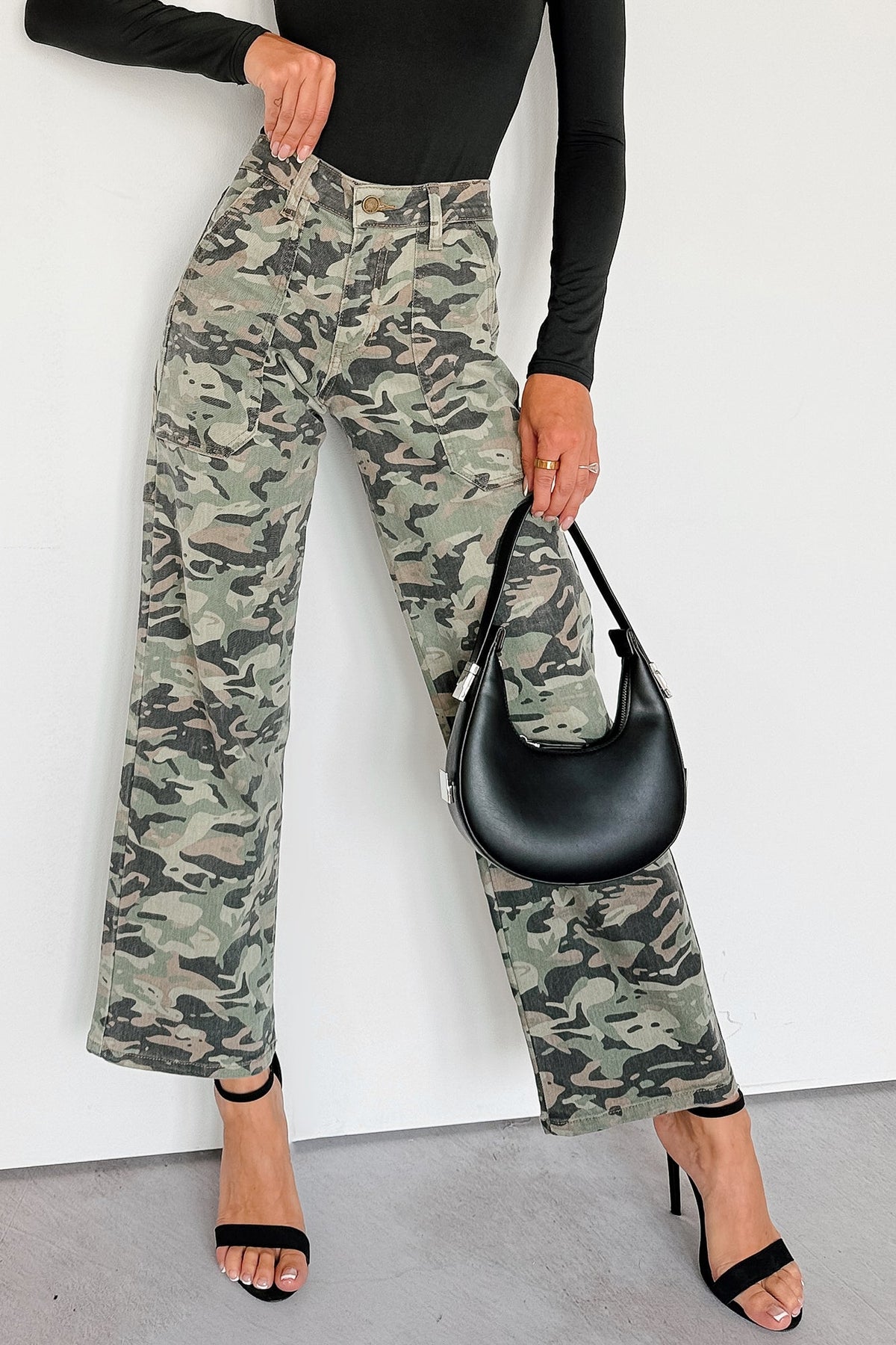 Copernicus Camo Print Straight Leg Carpenter Jeans (Camo)
