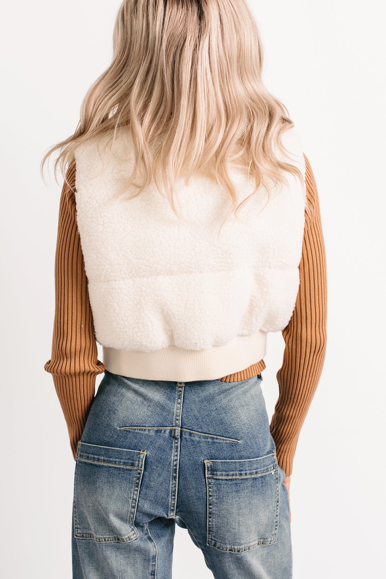 Midnight Frost Sherpa Puffer Crop Vest (Off White)