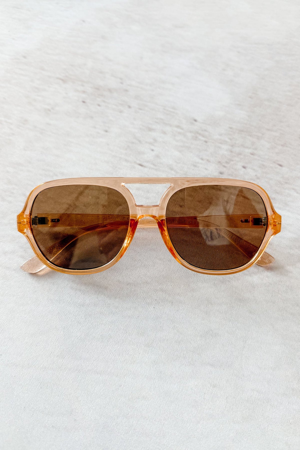 Leading Looks Aviator Sunglasses (Multiple Color Options)