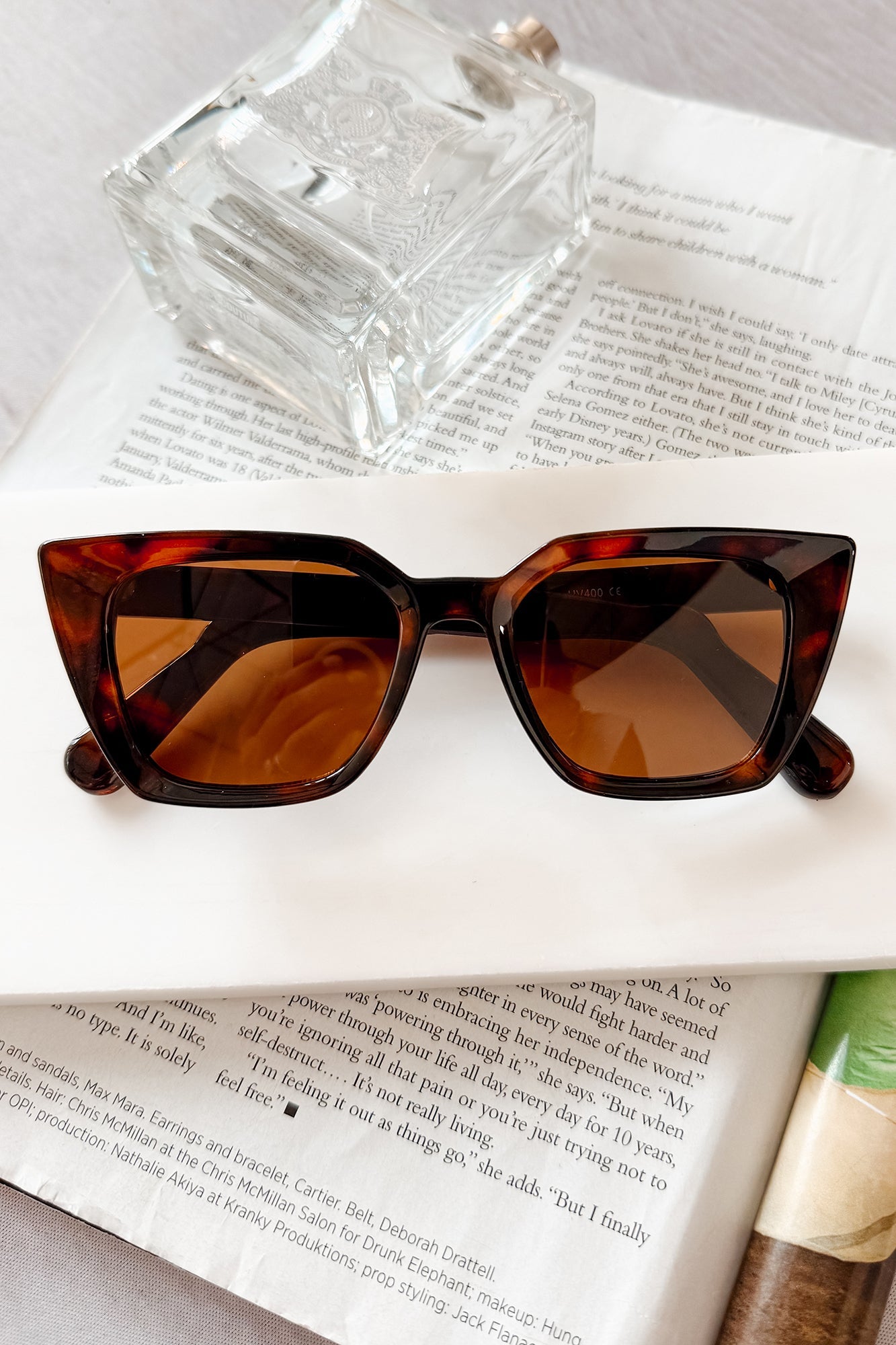 Errand Chic Squared Cat Eye Sunglasses (Multiple Color Options)