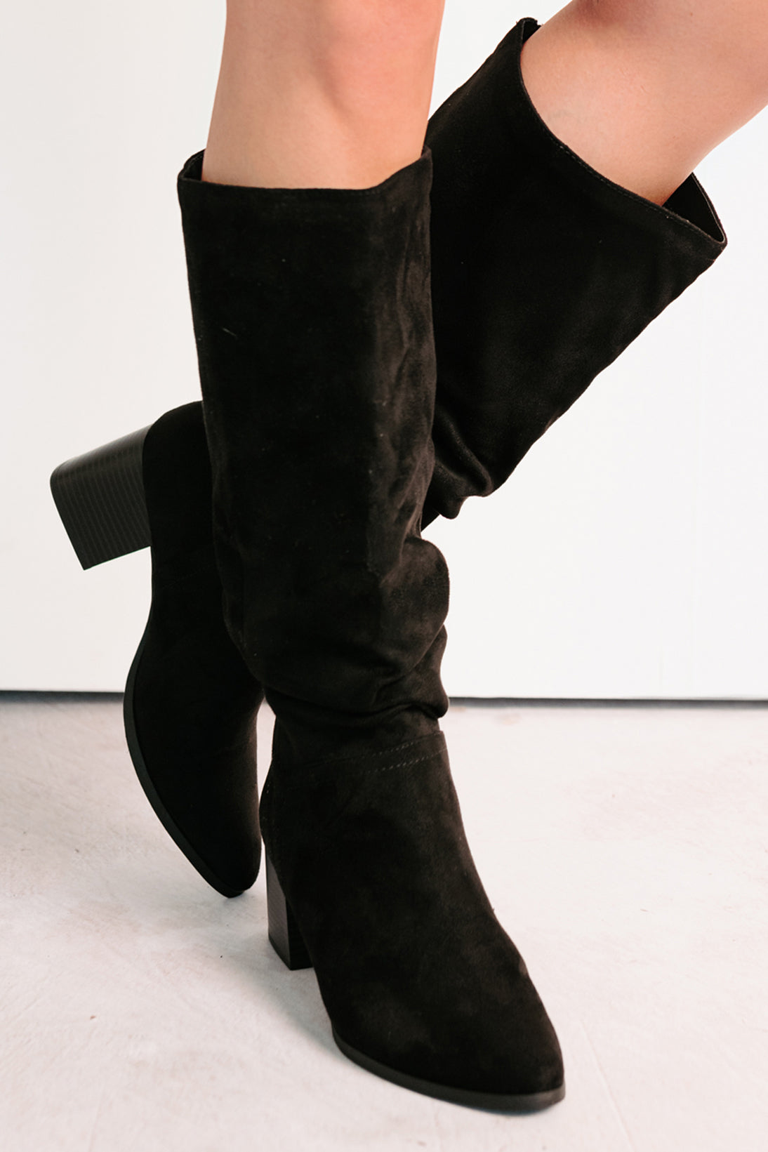 Bare & Bold Chunky Heel Faux Suede Boots (Black)