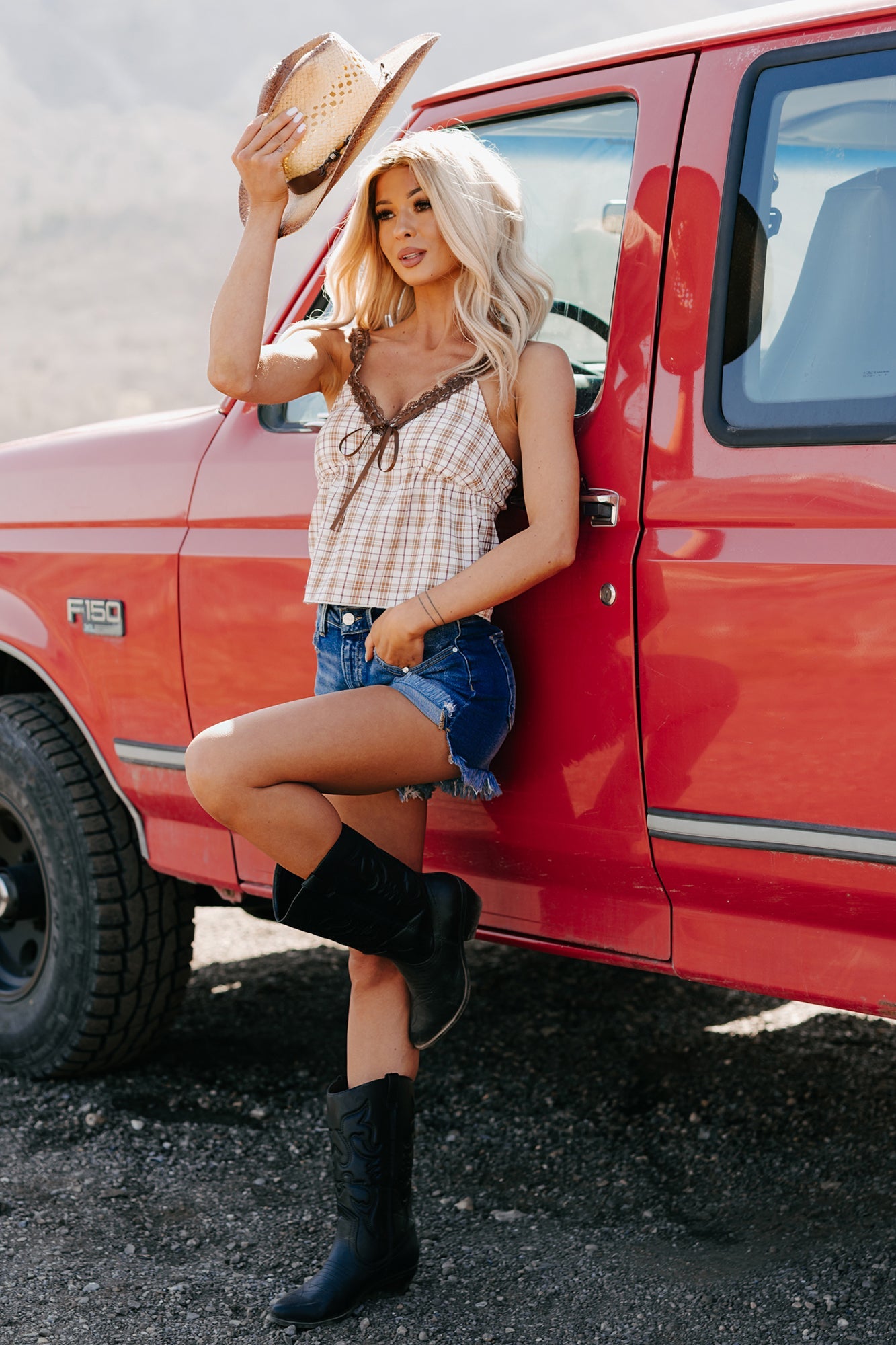Girly & Dreamy Plaid Tank Top (Cream/Brown)
